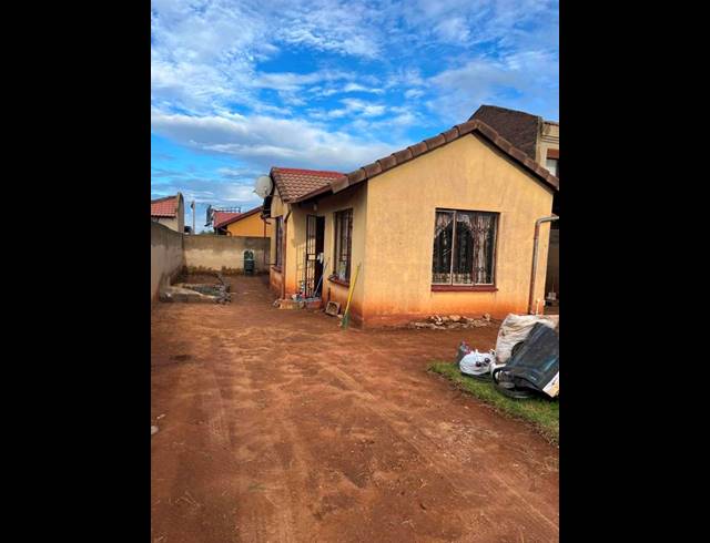 3 BEDROOM PROPERTY TO RENT IN PROTEA GLEN